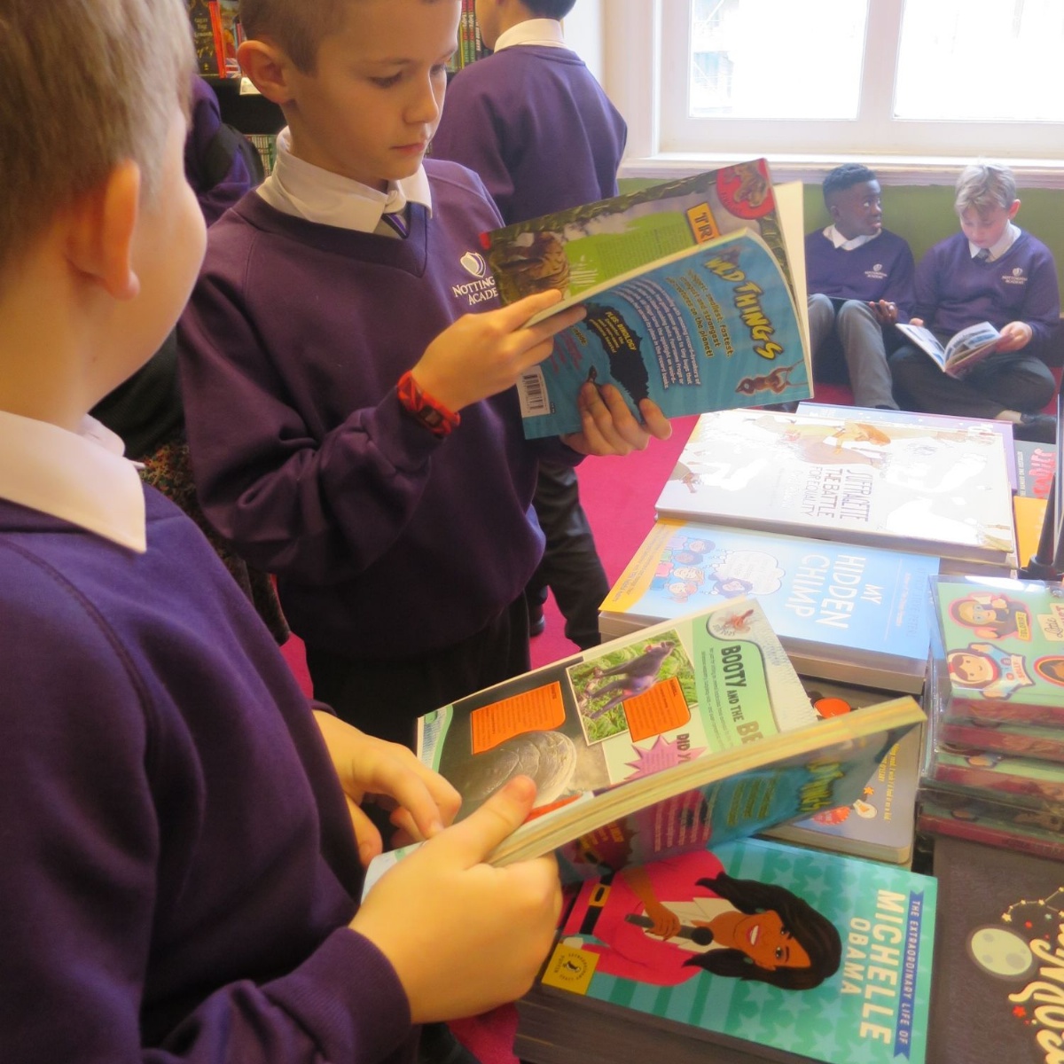 Nottingham Primary Academy - Reading Ambassadors Visit Waterstones